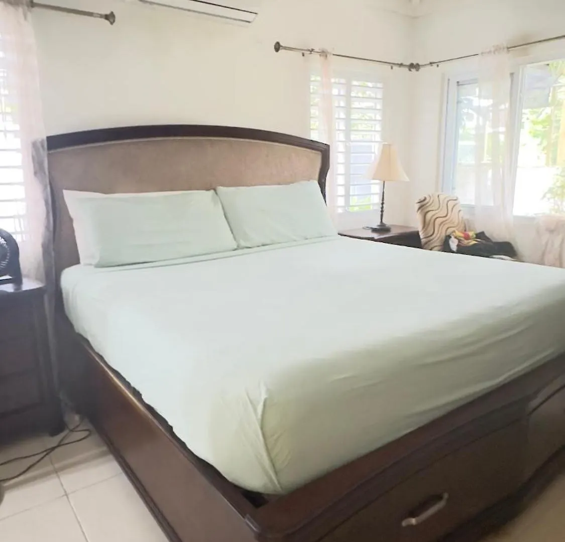 Jamnick Vacation Rentals - Richmond, St Ann, Jamaica Aparthotel Ocho Rios